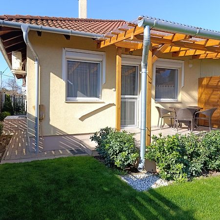 Budapest Airport Apartment Exterior foto