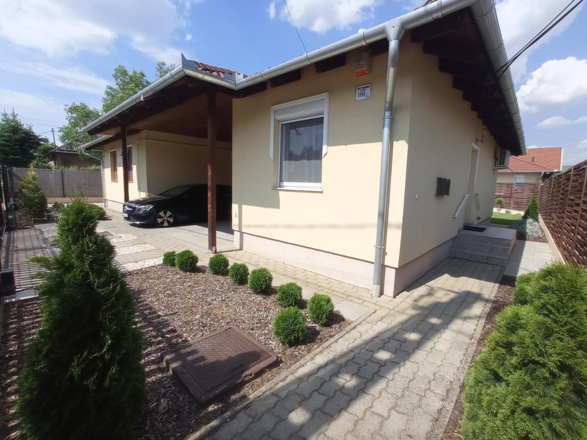 Budapest Airport Apartment Exterior foto