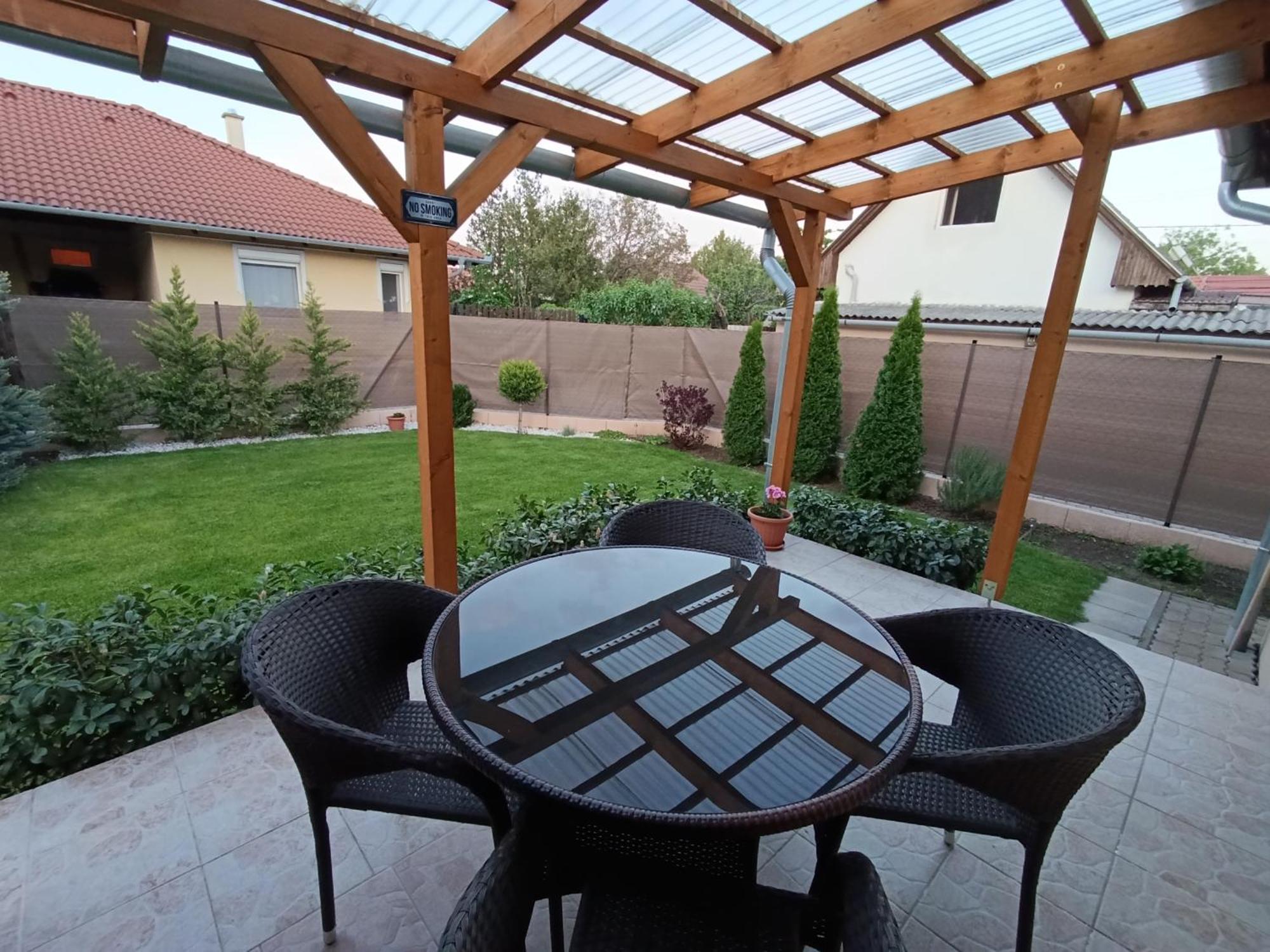 Budapest Airport Apartment Exterior foto